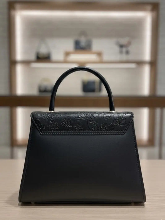 Luxury Black Floral Handbag with Gold Chain – Elegant Women’s Shoulder & Top Handle Bag | Meeroz Luxe Merooz Luxe