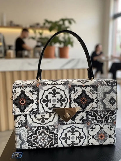 Luxury Handbag for Women – Black & White Geometric Pattern Shoulder Bag Merooz Luxe